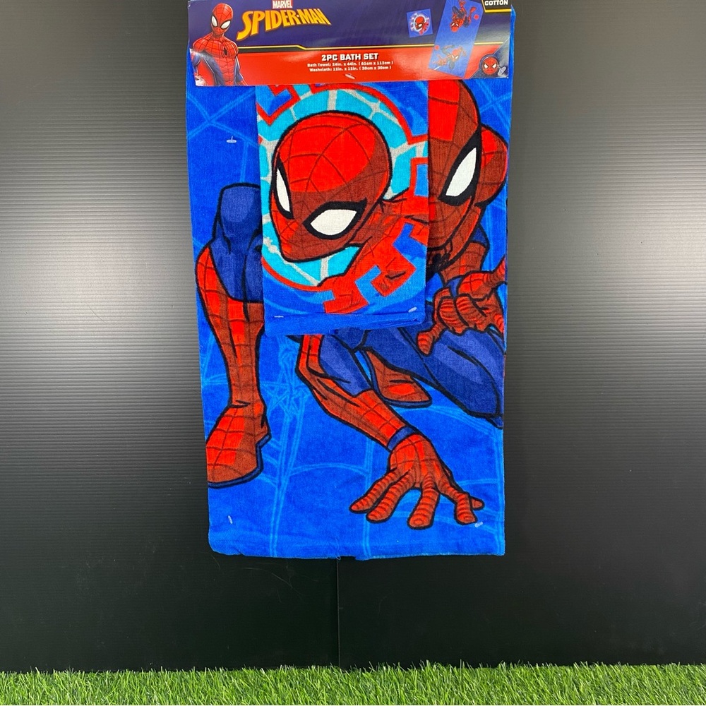 Marvel Spiderman 2 Piece Towel and Bath Set Wash Cloth Bath Towel Blue and Red